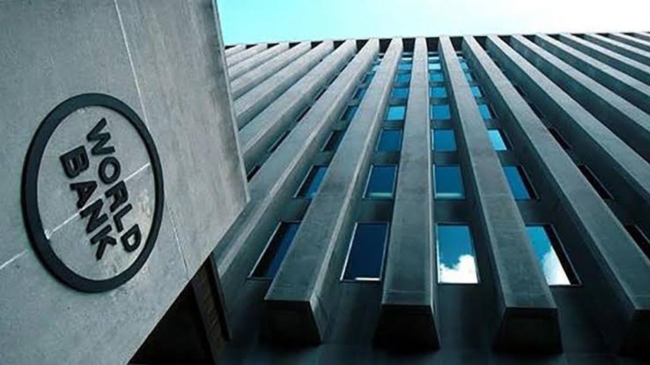 دنیا بانقەسینڭ تورکیەدە ٤ ییلدە حرکتە گچیردیگی أوزل سکتور سرمایەسی ٢١ میلیار طولاری آشتی – Dünya Bankası’nın Türkiye’de 4 yılda harekete geçirdiği özel sektör sermayesi 21 milyar doları aştı
