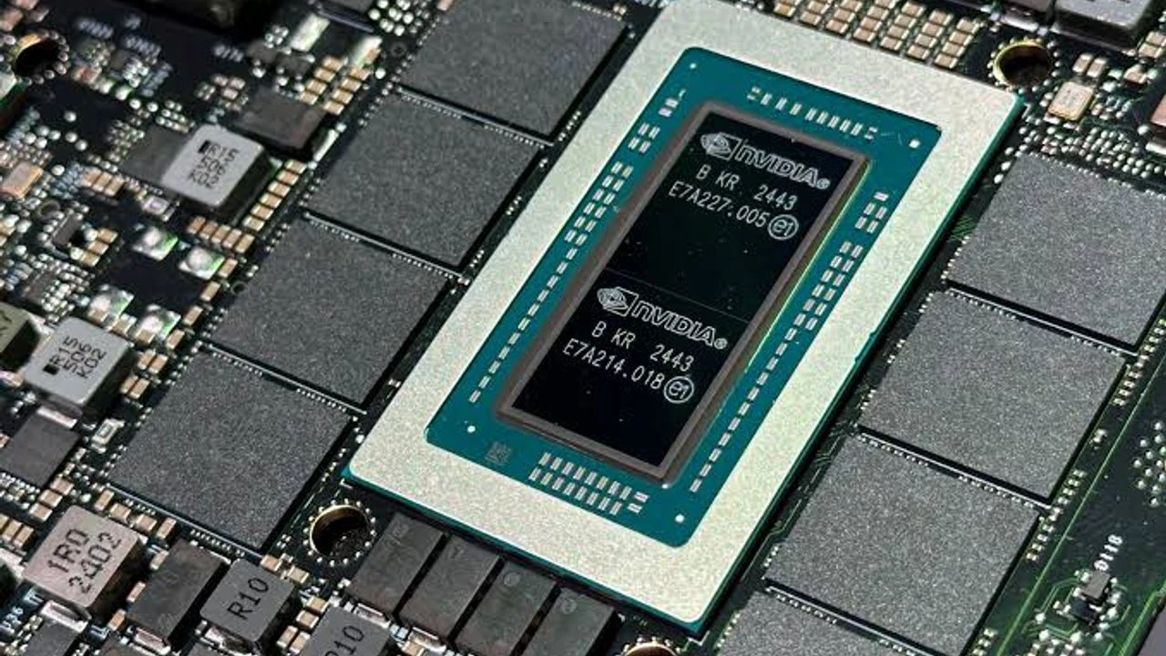 نویدیه روبیندە ١٢ قاتمانلی حبم4 قوروناجاك: ٨ قاتمانلی بللك داها بهالییە گلەبیلیر – NVIDIA Rubin’de 12 katmanlı HBM4 korunacak: 8 katmanlı bellek daha pahalıya gelebilir