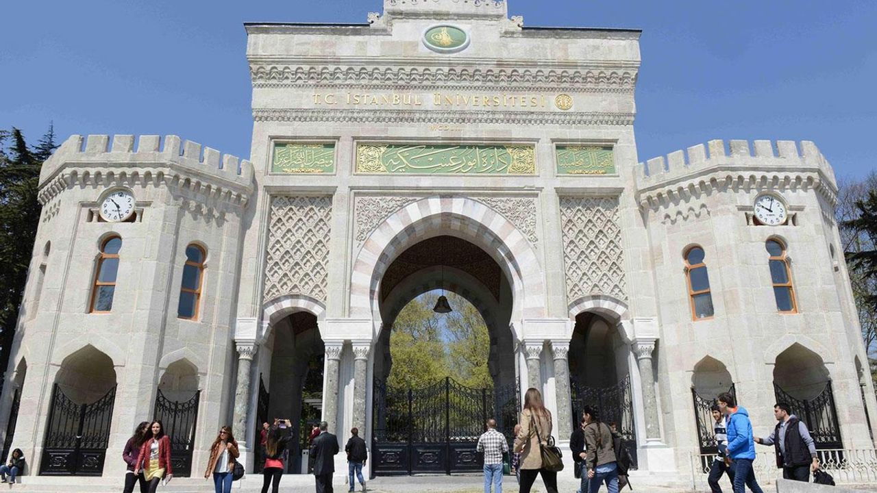 استانبولدە بعض أونیورسیتەلرده اگیتیمە بر گون آرا ویریلدی – İstanbul’da bazı üniversitelerde eğitime bir gün ara verildi