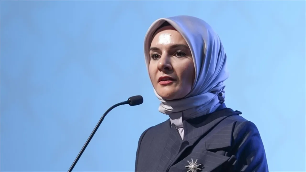 باقان گوکداشدن فون ادعالرنە یانیت: “بو کیرلی سیاسدە مسامحه گوسترمەیەجگم” – Bakan Göktaş’tan fon iddialarına yanıt: “Bu kirli siyasete müsamaha göstermeyeceğim”