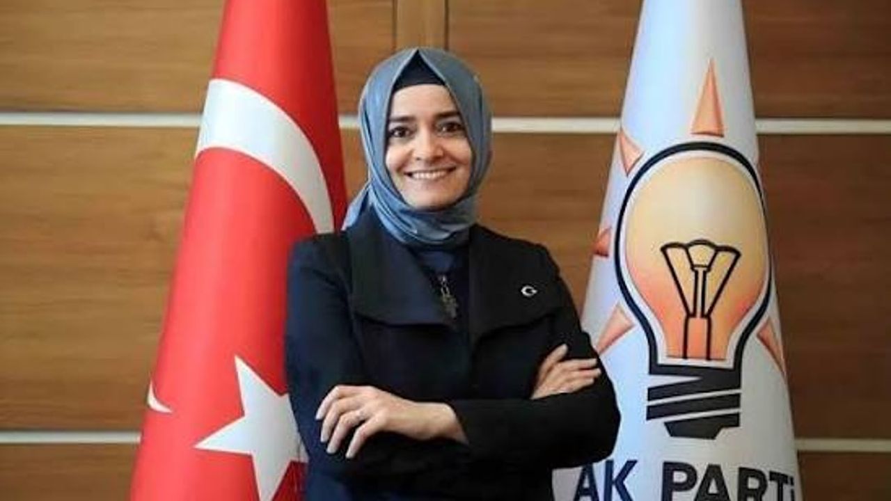 فاطمه بتول شایان قیا، آق پارتیدن اخراج ایدیلدی – Fatma Betül Sayan Kaya, AK Parti’den ihraç edildi