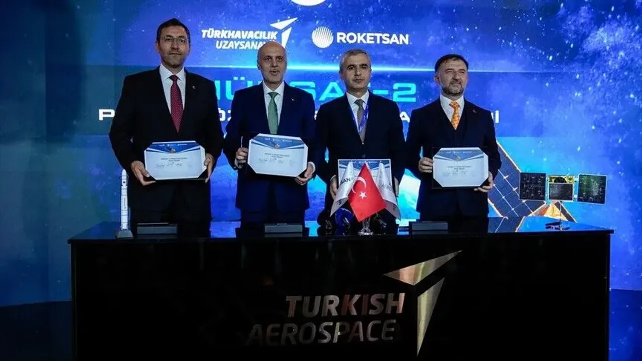 هورساط-٢ ایچون تاریخی امضا: طوصاش و روقتسان آڭلاشدی – HÜRSAT-2 için tarihi imza: TUSAŞ ve ROKETSAN anlaştı
