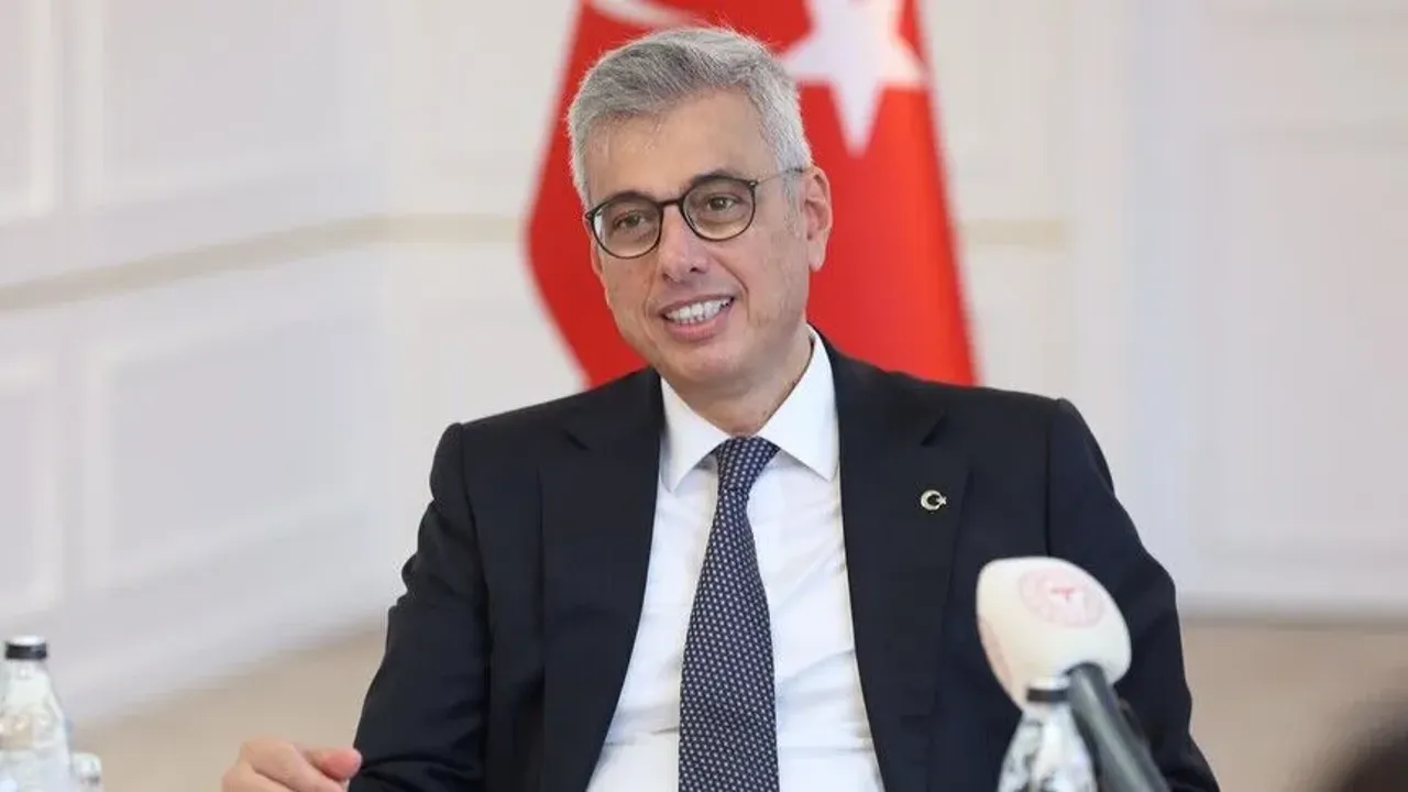 صاغلق باقانی ممیش اوغلینندن “أورتن صاغلق” چاغریسی! – Sağlık Bakanı Memişoğlu’ndan “Üreten Sağlık” çağrısı!