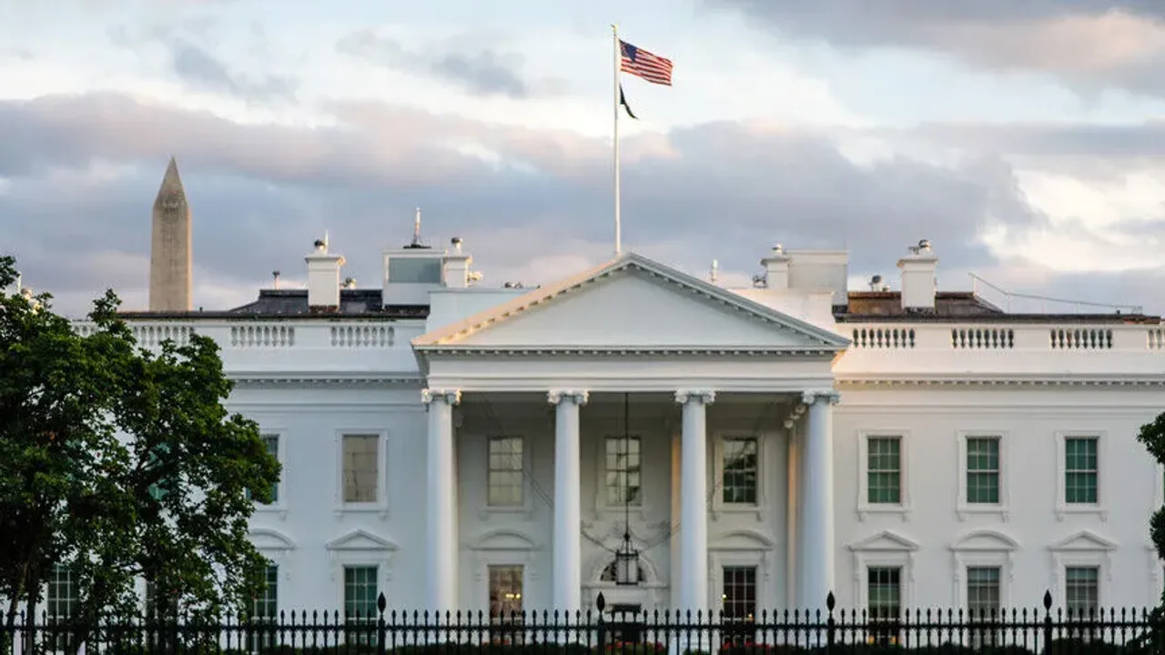 ترمپ، بیاض سرایڭ یڭی سوزجیسنی آچیقلادی: قاطیه زاجحاریه – Trump, Beyaz Saray’ın yeni sözcüsünü açıkladı: Katie Zacharia