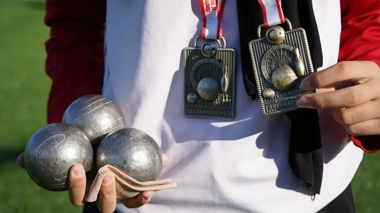 گنچ ملی سپورجیلر آوروپەدە ٤ مادالیه قازاندی – Genç milli sporcular Avrupa’da 4 madalya kazandı