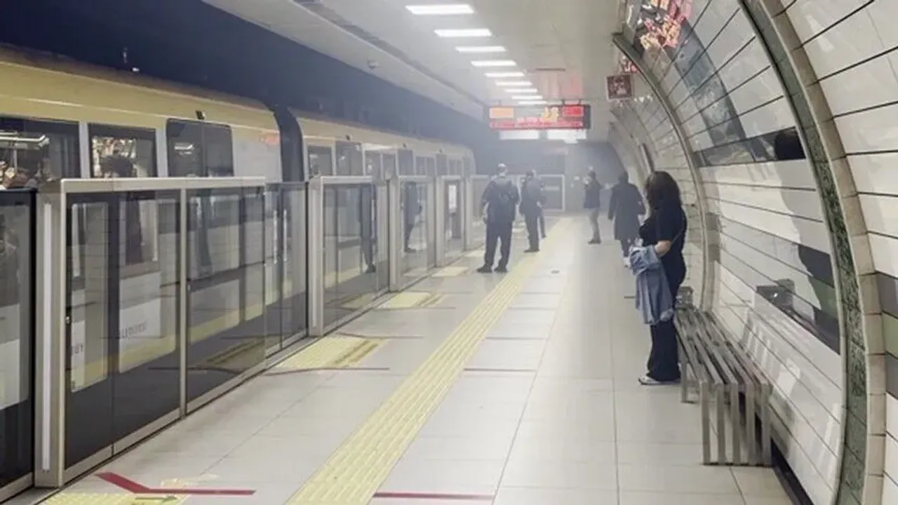 مترو خطڭدەكی قابلولرده پاتلامه میدانە گلدی: سفرلر ایتکیلەنلندی – Metro hattındaki kablolarda patlama meydana geldi: Seferler etkilendi