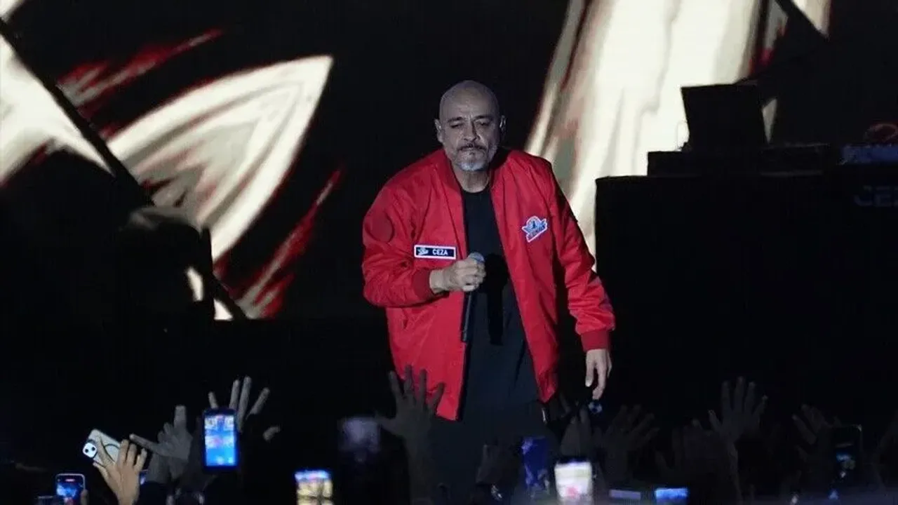 راپچی جزا تکنوفست گونی طوغودە قونسر ویردی.. – Rapçi Ceza TEKNOFEST Güneydoğu’da konser verdi..