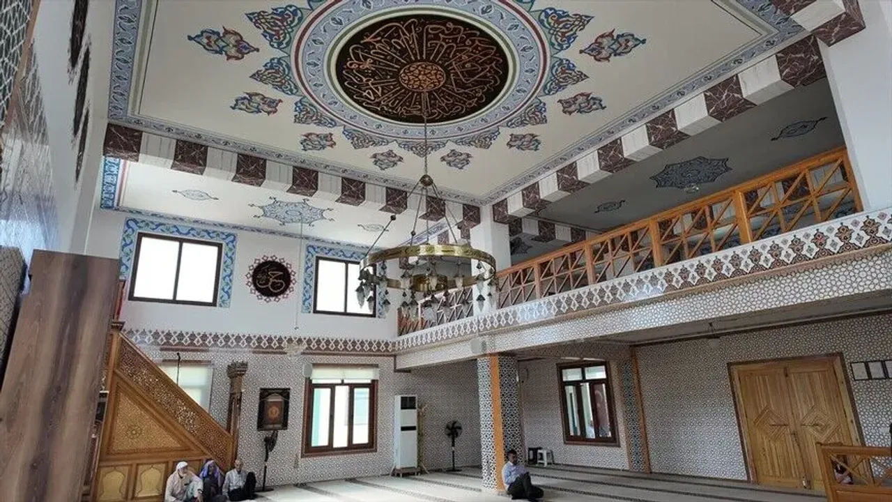 خطایدە دپرم صوڭرەسی انشا ایدیلن جامی خدمتە گیردی – Hatay’da deprem sonrası inşa edilen cami hizmete girdi