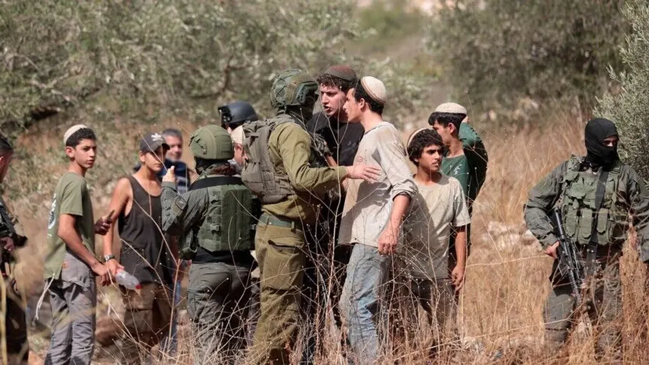 باتی شرعیەدە فلسطینلیلرە یوڭلیك صالدیریلر سورویور: ١٢ ساعتدە ١٤ اولای – Batı Şeria’da Filistinlilere yönelik saldırılar sürüyor: 12 saatte 14 olay