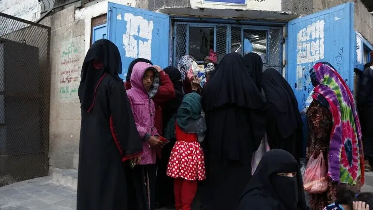 یمندە چاتیشمه انگلی: ٨٠٠ بیڭ کیشی یە غدا یاردیمی اولاشطیریلماییور – Yemen’de çatışma engeli: 800 bin kişiye gıda yardımı ulaştırılamıyor