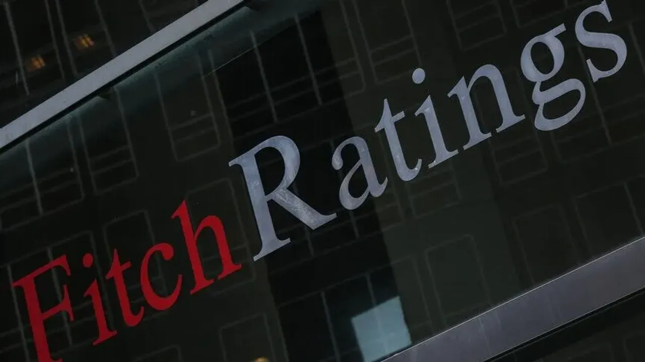 فیچ: هرمز بوغازینڭ ٢٠٢٧ باشنده آچیلمسی بکلنییور – Fitch: Hürmüz Boğazı’nın 2027 başında açılması bekleniyor