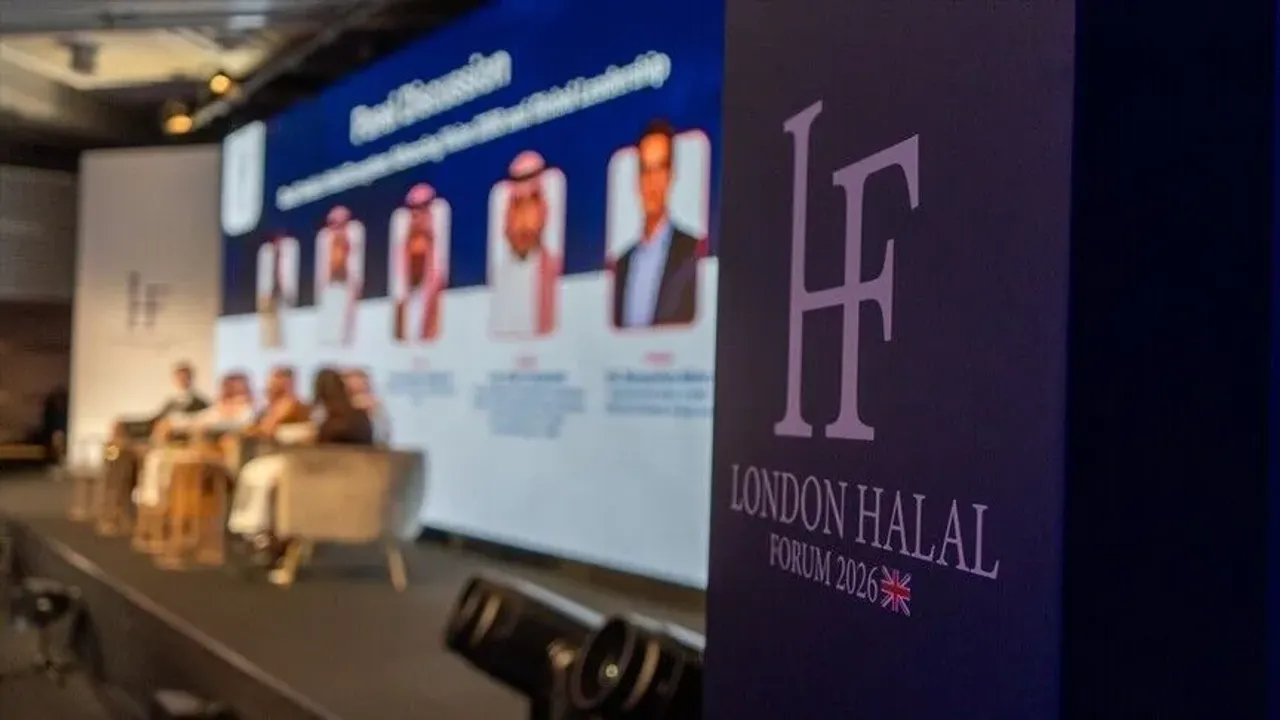 لاوندرە حلال فورومنده حلال توریزم اقونومیسیدەكی کوکلی دگیشیم اله آلیندی – Londra Helal Forumu’nda helal turizm ekonomisindeki köklü değişim ele alındı