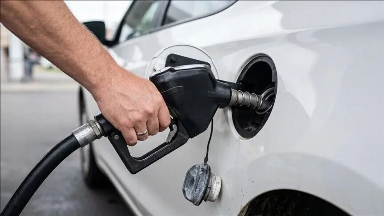 آقاریاقیططه أشل موبیل دونمی صوڭە ایردی: یڭی دونم باشلادی – Akaryakıtta eşel mobil dönemi sona erdi: Yeni dönem başladı